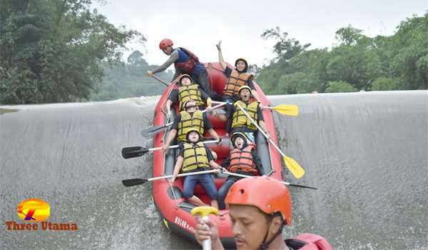 Arung Jeram di Cisadane Bogor