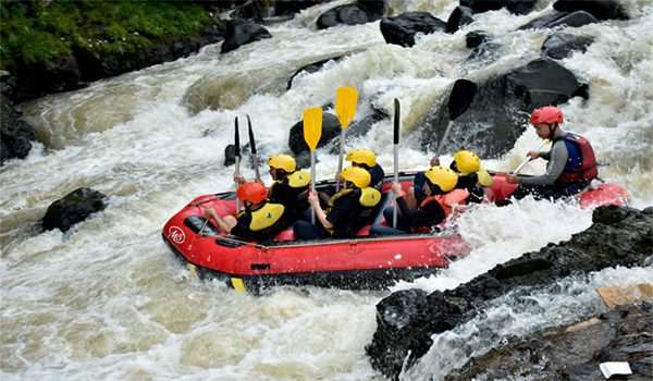 Paket Rafting Bogor