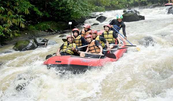 Wisata Arung Jeram Terbaik di Bogor