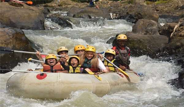 Paket Wisata Rafting Terbaik di Bogor